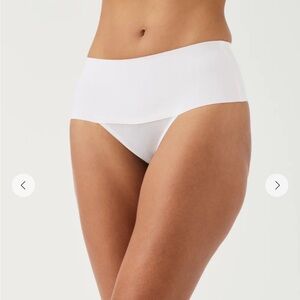 SPANXsupersmooth™ Undie-tectable®
Thong